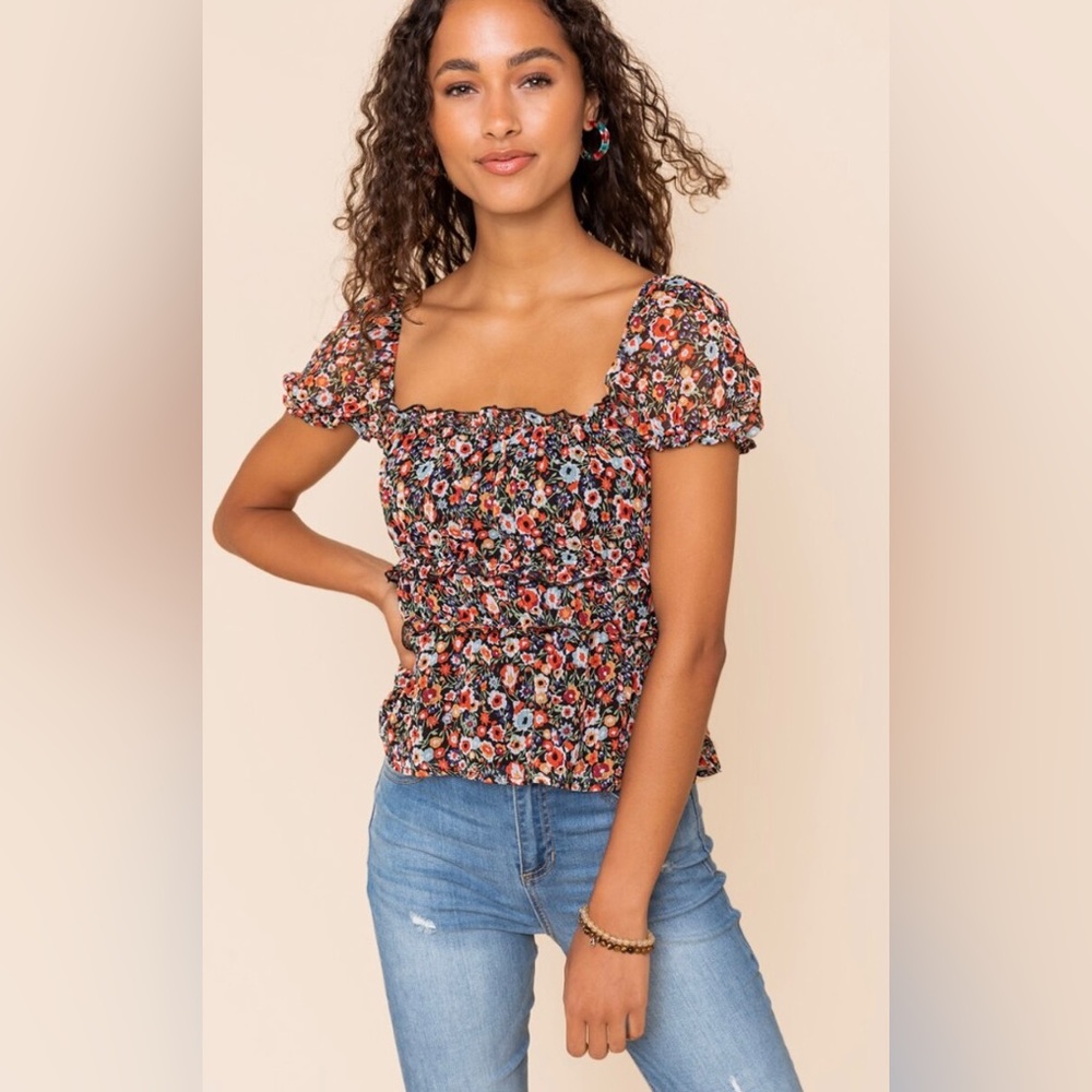 NWT Francesca’s Tyler Floral Smock Top